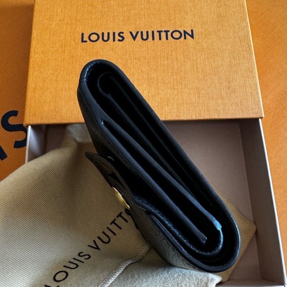 Louis Vuitton Double V Flap Victorine Wallet - Picture 3 of 16